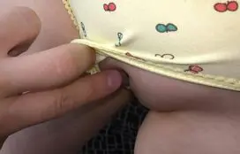 Video incesto real irmão metendo o dedo na buceta da novinha e fazendo ela chupar sua pica